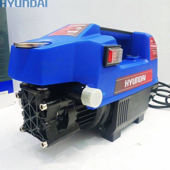 Máy rửa xe mini gia đình Hyundai HRX713 chính hãng - Tự hút phun nước vệ sinh xe máy, ô tô. BH 6 tháng