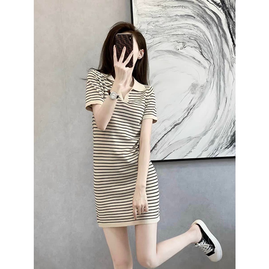 Váy polo nữ, đầm polo nữ suông L.a.c.o.s.t.e kẻ ngang đen trắng trẻ trung | BigBuy360 - bigbuy360.vn