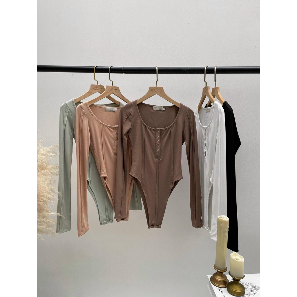 BODYSUIT THUN GÂN TAY DÀI ĐÍNH CÚC BẤM C2220