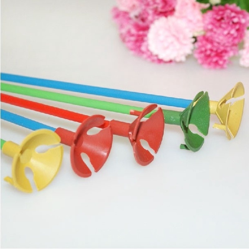 Set 10 que cầm bong bóng bằng nhựa màu sắc ngẫu nhiên 32/40cm