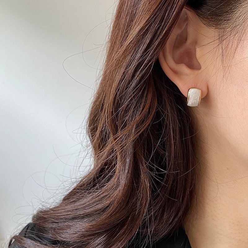 Khuyên tai nữ cá tính thiết kế đơn giản phong cách Hàn Quốc