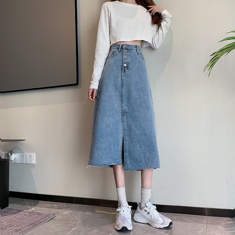 Chân váy jean IELGY lưng cao dáng chữ A xẻ tà thời trang cho nữ