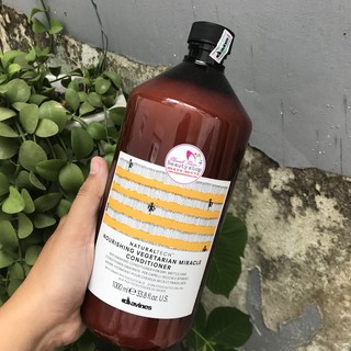 Dầu gội tạo độ ẩm cho tóc khô và chẻ ngọn Davines Nourishing Shampoo - 1000ml