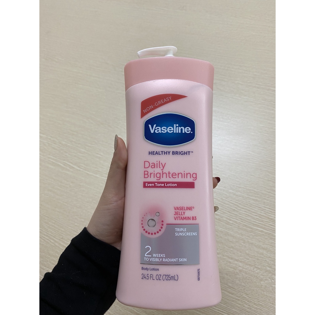 Sữa Dưỡng Thể Vaseline Healthy Bright 725ml - Bảo Vệ, Cân Bằng Độ Ẩm, Làm Mềm Mịn Và Sáng Da