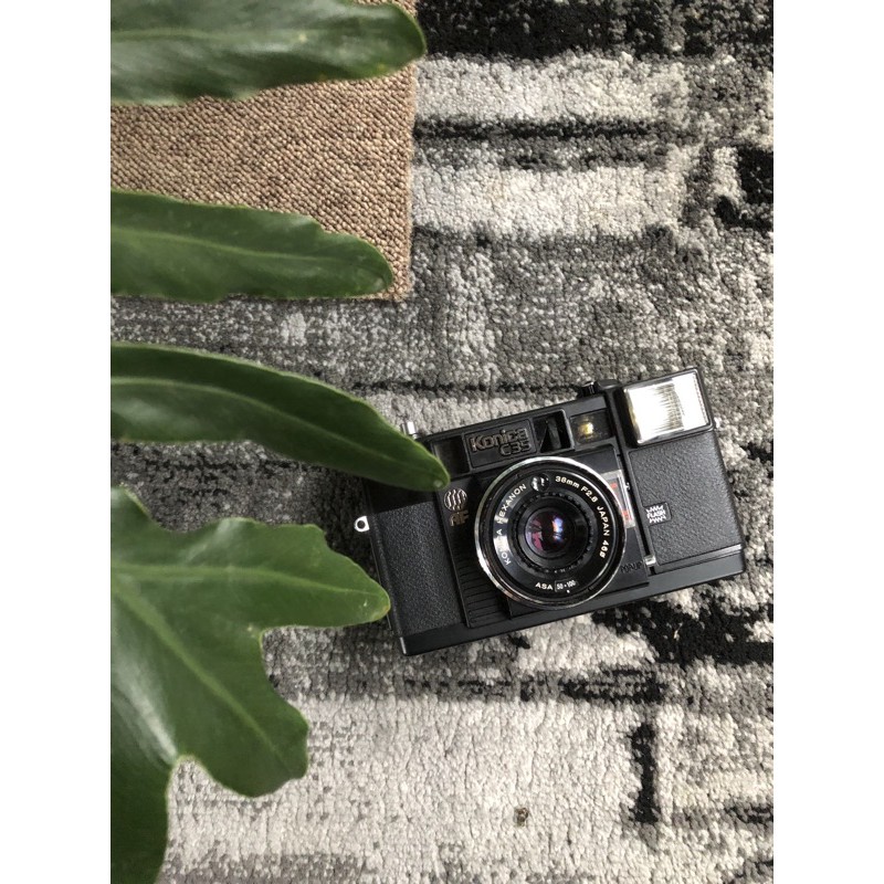 Máy ảnh film Konica C35 AF fixed lens 38mm f/2.8 vintage retro