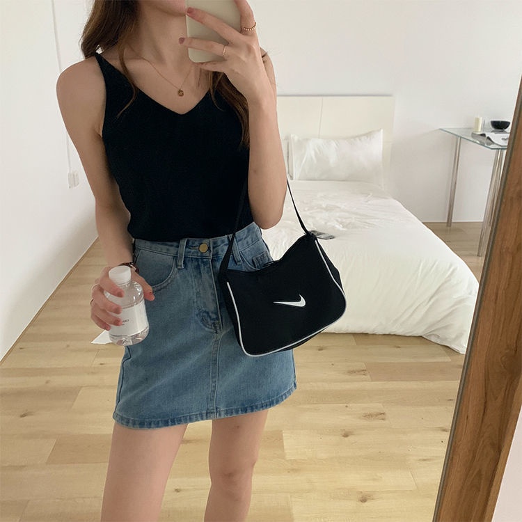 Áo dệt kim hai dây cổ chữ V thời trang Hàn Quốc