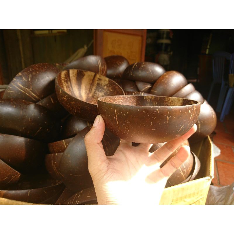 Chén gáo dừa đánh bóng