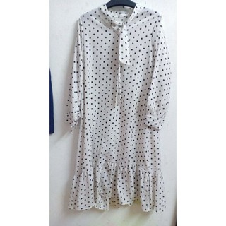 Đầm chấm bi thời trang