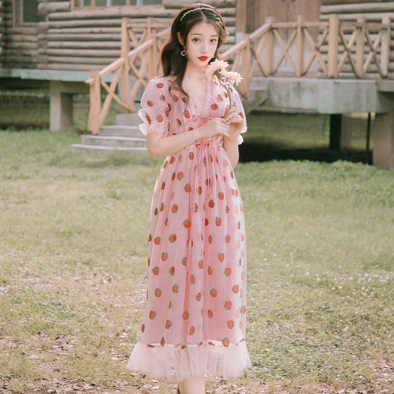 Váy đầm maxi dáng dài xòe họa tiết dâu strawberry bánh bèo vintage teen du lịch đi biển dễ thương xinh xắn