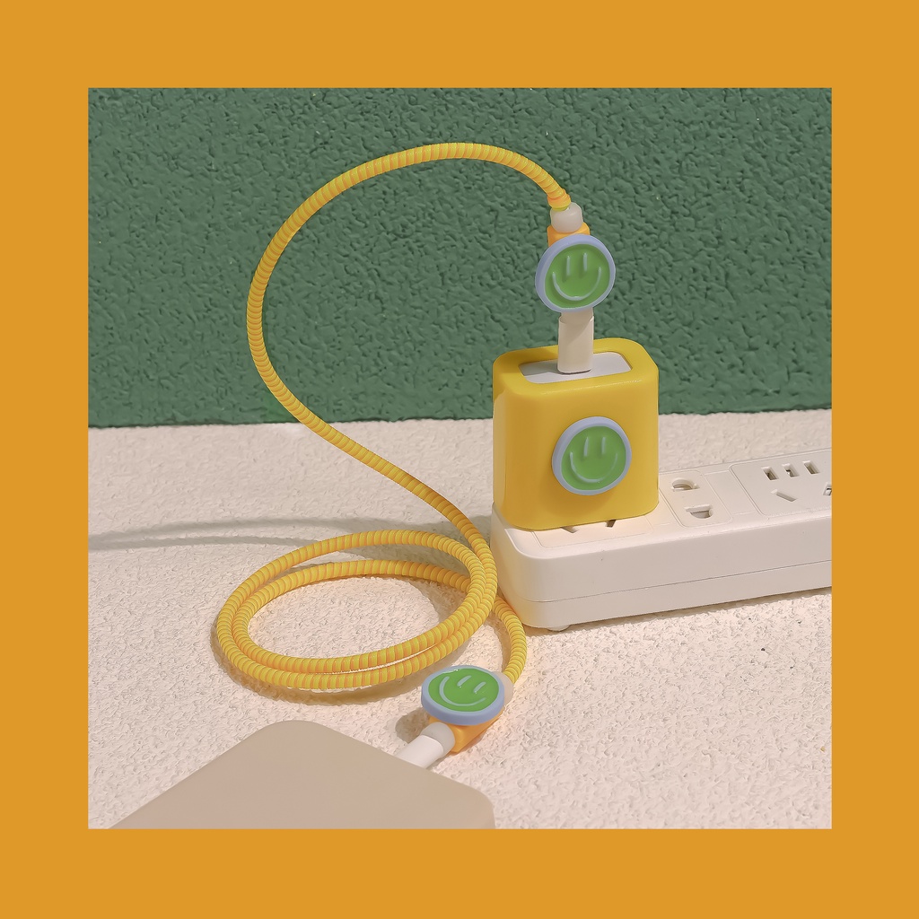 Đầu Bảo Vệ Dây Cáp Sạc Cho Colorful Round Smile Sytle  compatible for iPhone 12 Pad 20W