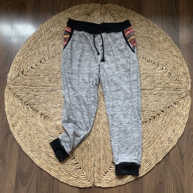 Quần jogger lửng xuất Nhật