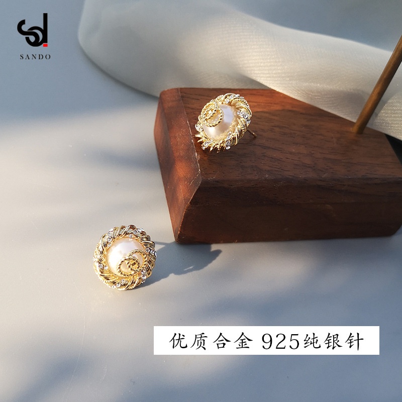 Bông Tai Đính Ngọc Trai Phong Cách Retro Thanh Lịch Cho Nữ