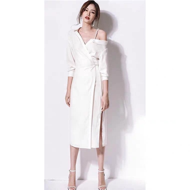 Váy lệch vai đính ngọc