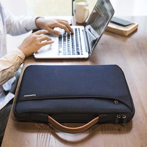 Túi xách chống sốc Tomtoc Spill-Resistant MBook Pro 13 inch A22-C02 - Hàng chính hãng - Kiểu dáng sang trọng