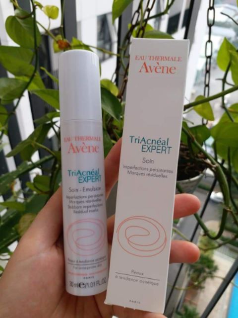 Kem giảm mụn Avène Triacneal expert emulsion 30ml