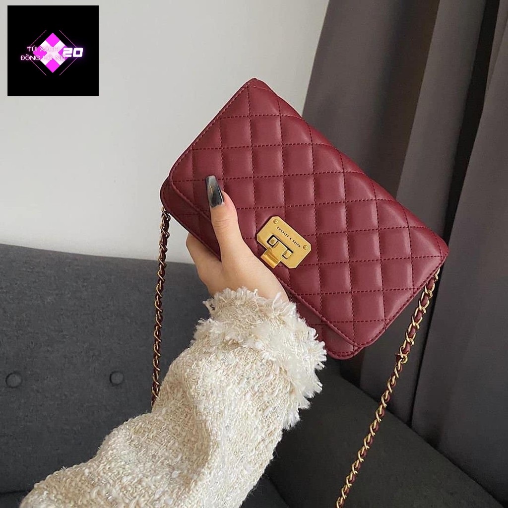 Túi Charles and Keith nữ – Charles and Keith Quilted Flip-Lock Clutch CK2-70160082-2 size 12.5x5x20.5cm