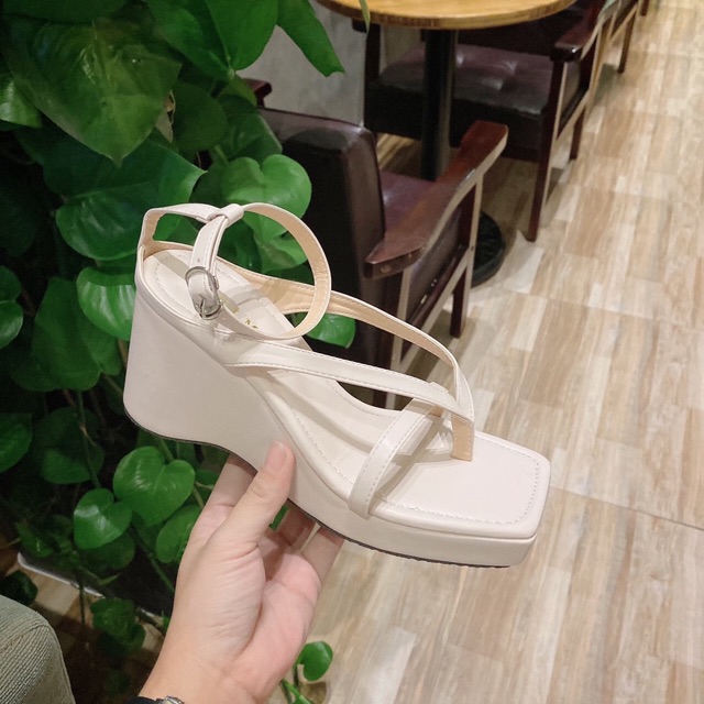 (MỚI) GIÀY SANDAL XỎ NGÓN ĐẾ XUỒNG KIỂU MỚI ĐỘC LẠ