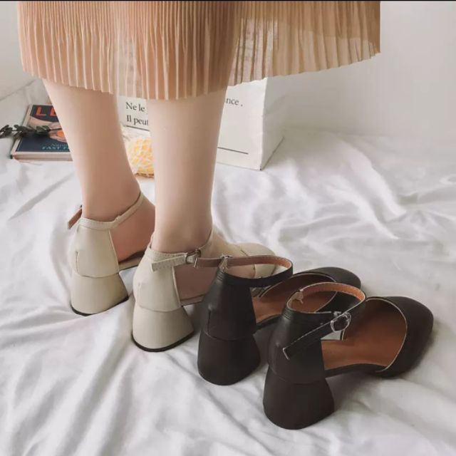 Giày vintage
