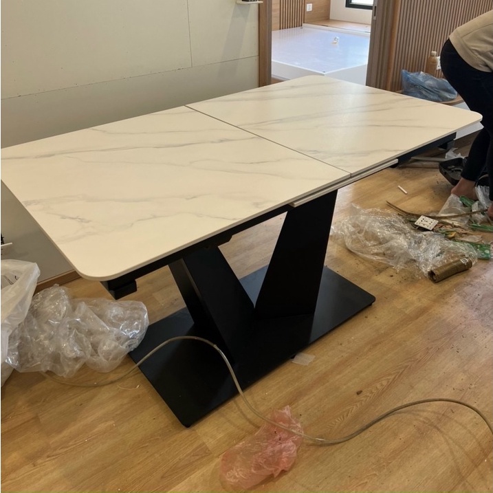 Bàn ăn thông minh kéo dài chân chữ V nhập khẩu