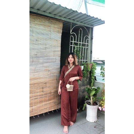 Bộ nữ  đi chùa vải lụa pháp cao cấp