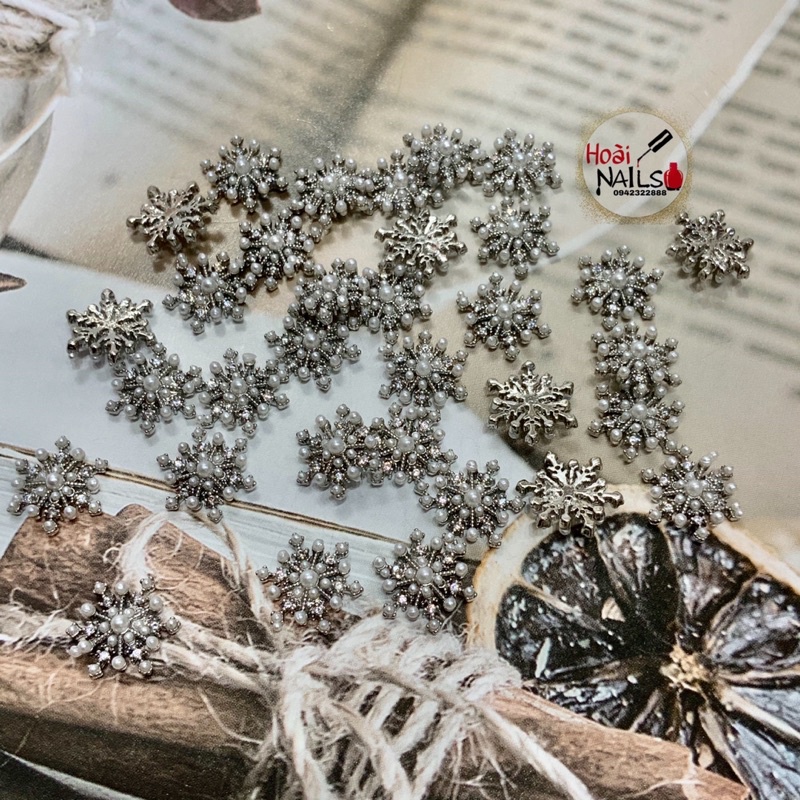 Charm cao cấp ( giá 1 chiếc)