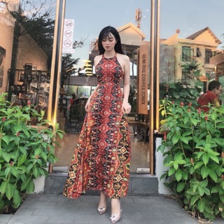 Đầm maxi yếm xẻ