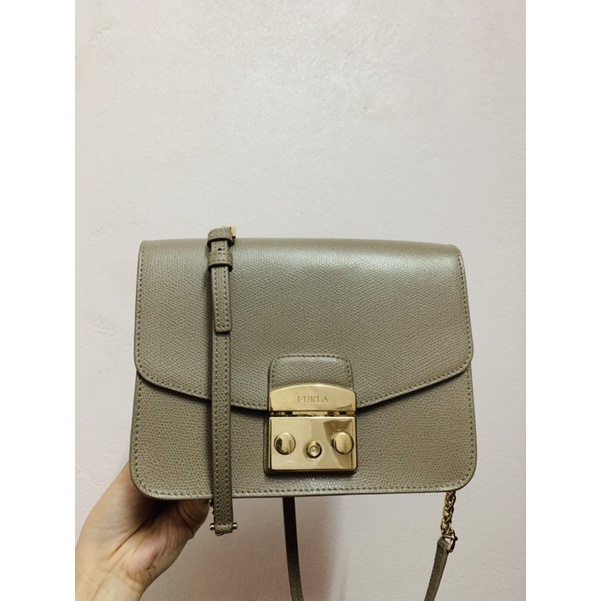 (HÀNG CHUẨN AUTH 100% )THANH LÝ TÚI FURLA SIZE 21 MÀU SABBIA