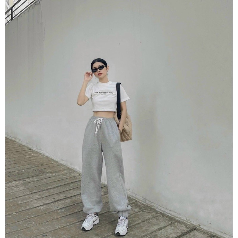 Set thể thao áo croptop ôm tay ngắn + quần jogger nữ dáng rộng ống bo (ảnh thật)