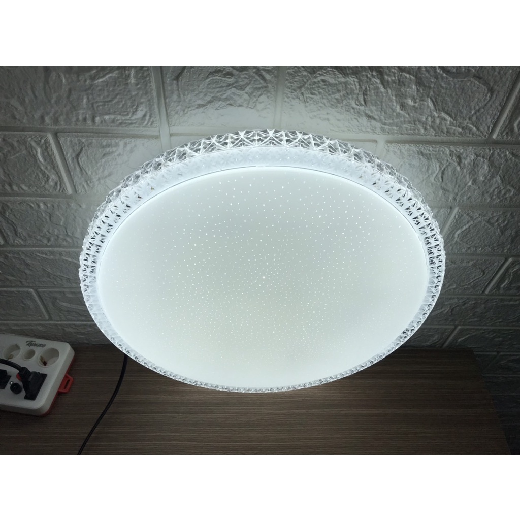 Đèn ốp trần kim cương cao cấp nhập khẩu Thái Lan .3 chế độ sáng.Công suất 48w