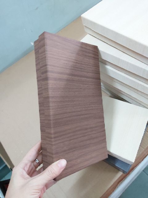 HỘP QUÀ ĐỰNG VÍ 13X24 CAO 4CM