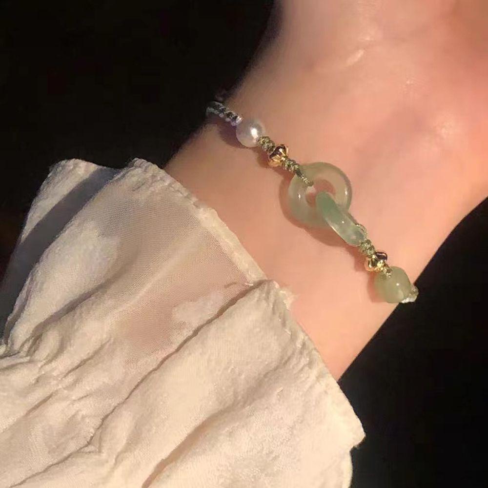 Vòng Tay May Mắn Kết Hạt Thủ Công Có Khóa Cài Kiểu Trung Hoa Dễ Thương