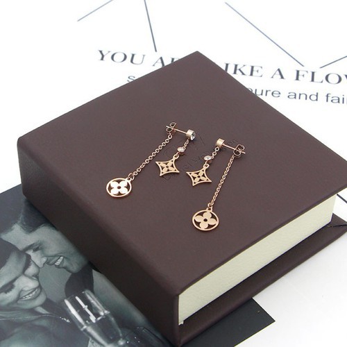 Bông Tai Hoa Văn Tòn Ten Titan Ko Đen TT 3229