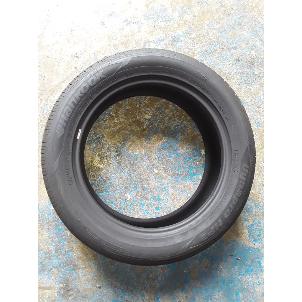 Lốp Hankook 235/55R19 RA33