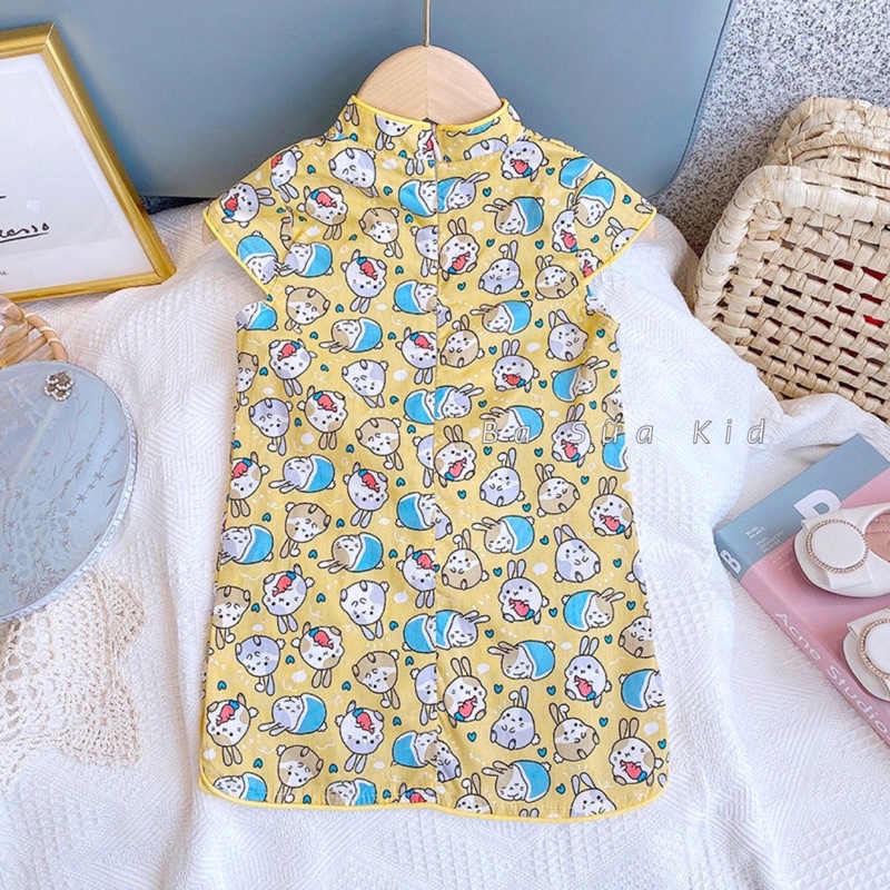 Đầm Sườn Xám Cách Tân Tay Ngắn Kiểu Trung Hoa Dễ Thương In Hình Thỏ Vàng Cho Bé Gái từ 12kg - 25kg
