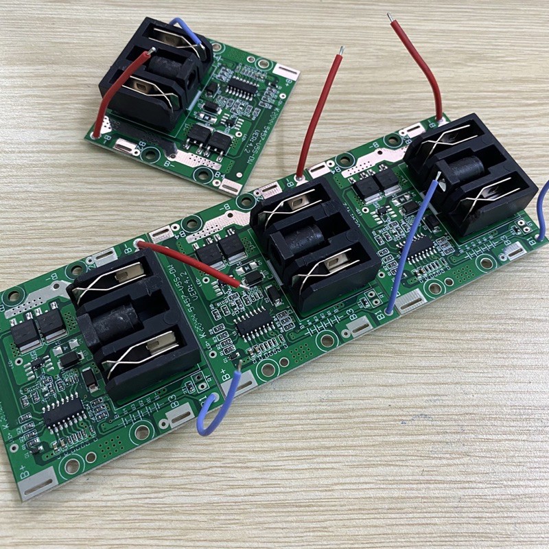 Mạch sạc xả và bảo vệ pin 5 cell - 2 khe chân tiếp xúc (Loại pin cho máy khoan, bắt vít Trung Quốc) - Mua nhiều giảm giá | BigBuy360 - bigbuy360.vn