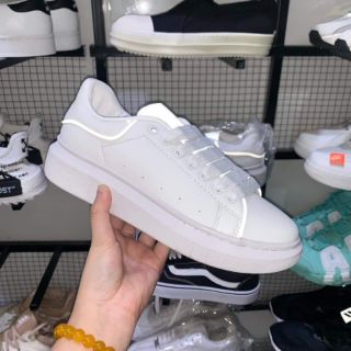Giày McQueen phản quang