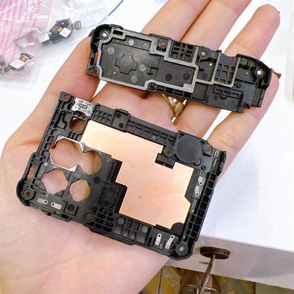 Nắp đậy anten Samsung A12, bảo hành đổi trả.