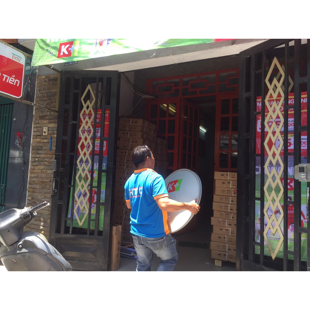 Đầu thu kèm điều khiển HD của K+