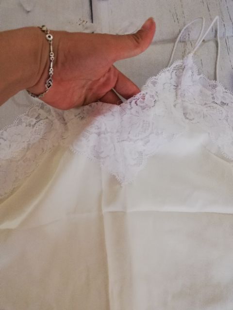 {Sản phẩm} ÁO 2 DÂY PHỐI REN ĐẸP_ÁO 2 DÂY DA BEO_ÁO 2 DÂY MẶC VEST {Chất lượng} | BigBuy360 - bigbuy360.vn