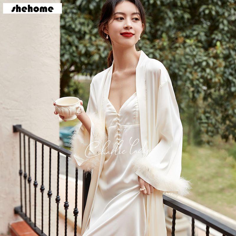 Bộ đồ ngủ hai món BJHG WAVW bằng lụa phối lông vũ cho cô dâu