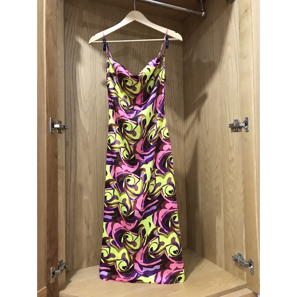 Váy Maxi Just K "họa tiết màu neon"