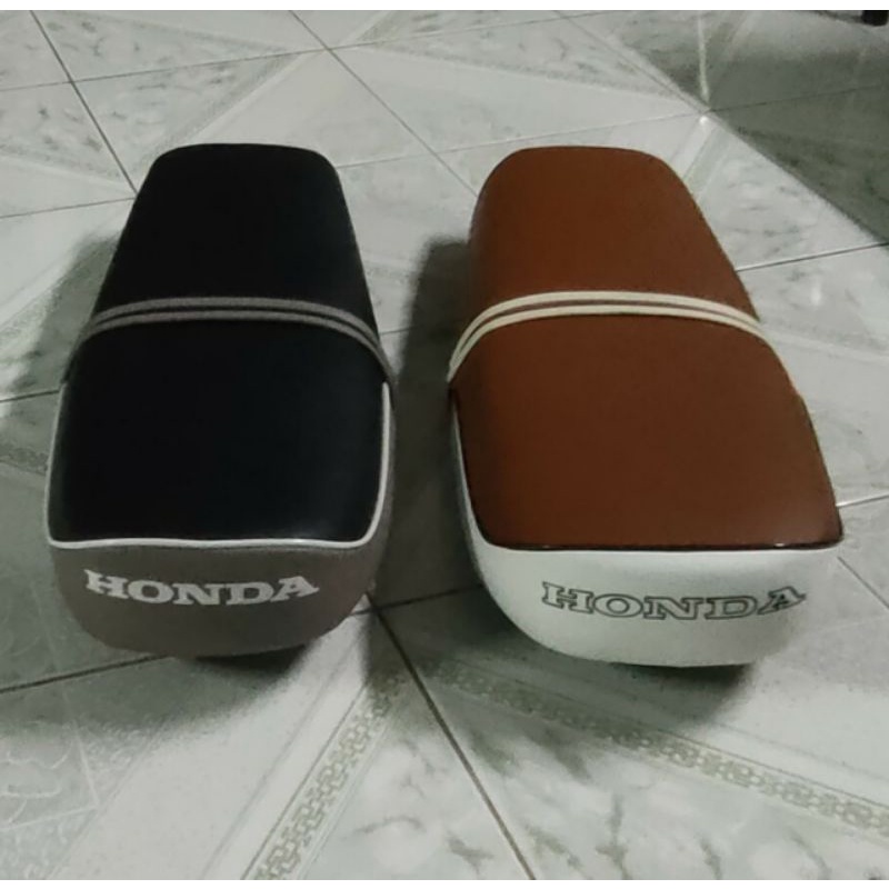 Yên xe 67 độ form đẹp - loại tốt