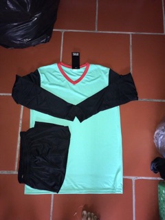 Bộ quần áo thủ môn đẹp