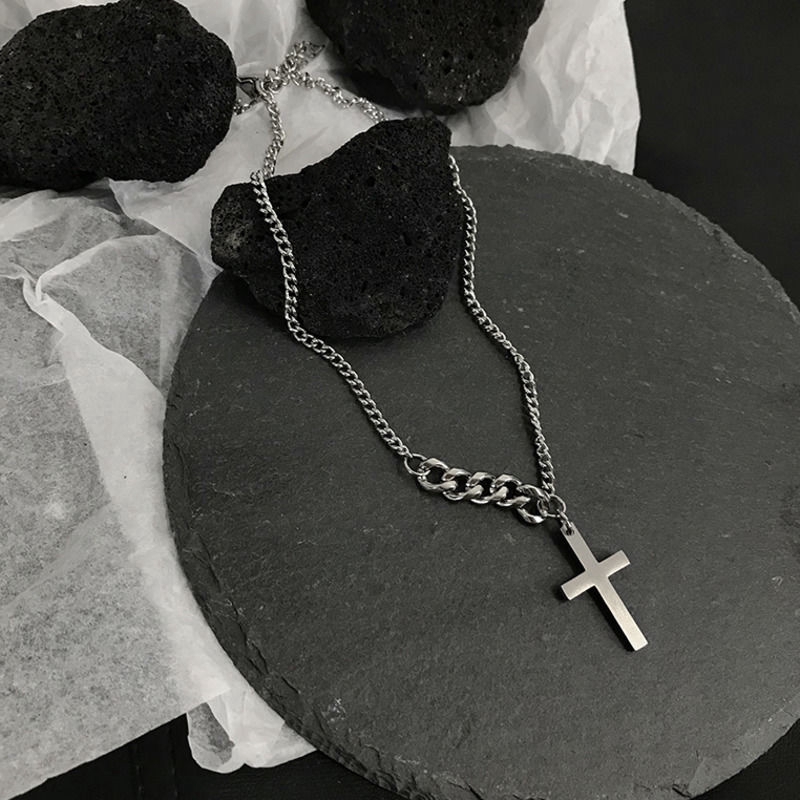 Dây chyền hình thánh giá thời trang