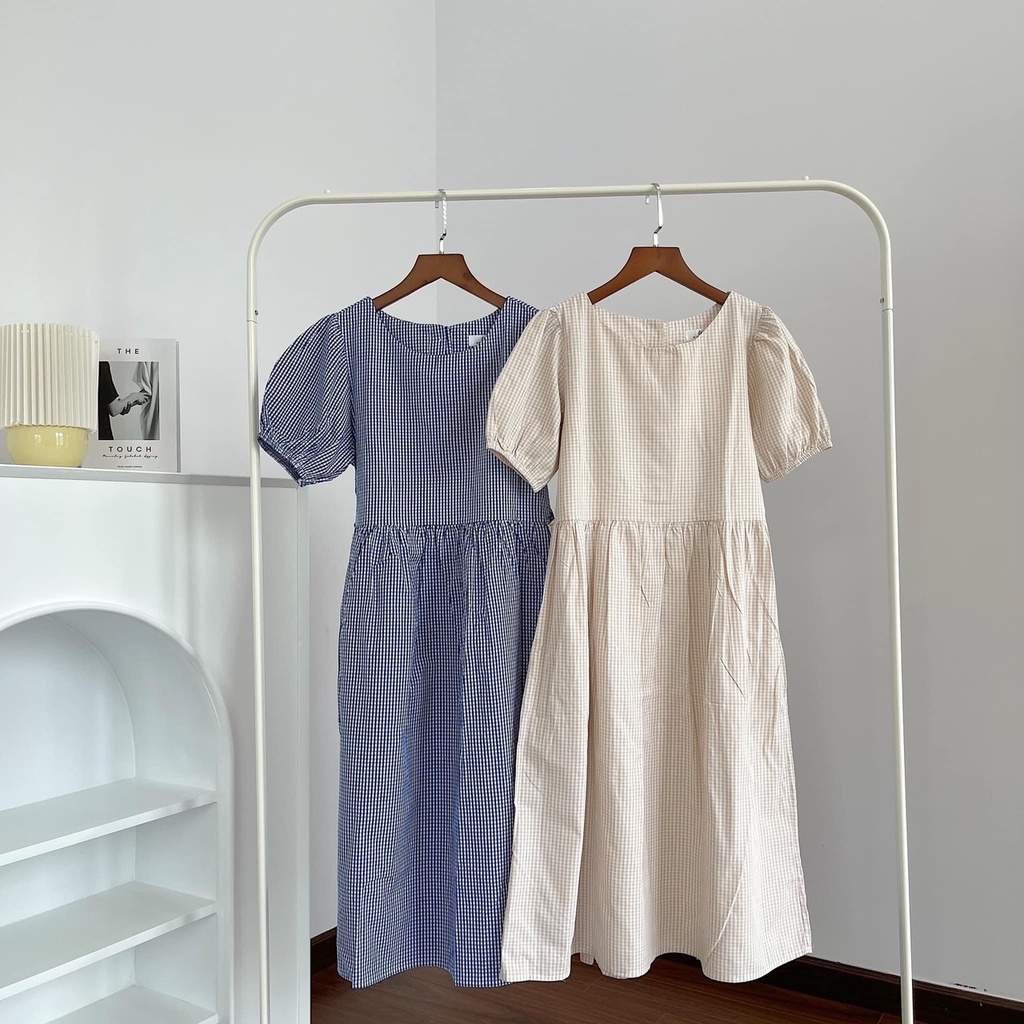 Đầm babydoll caro thiết kế tay bồng nhẹ form dài tone màu Basic