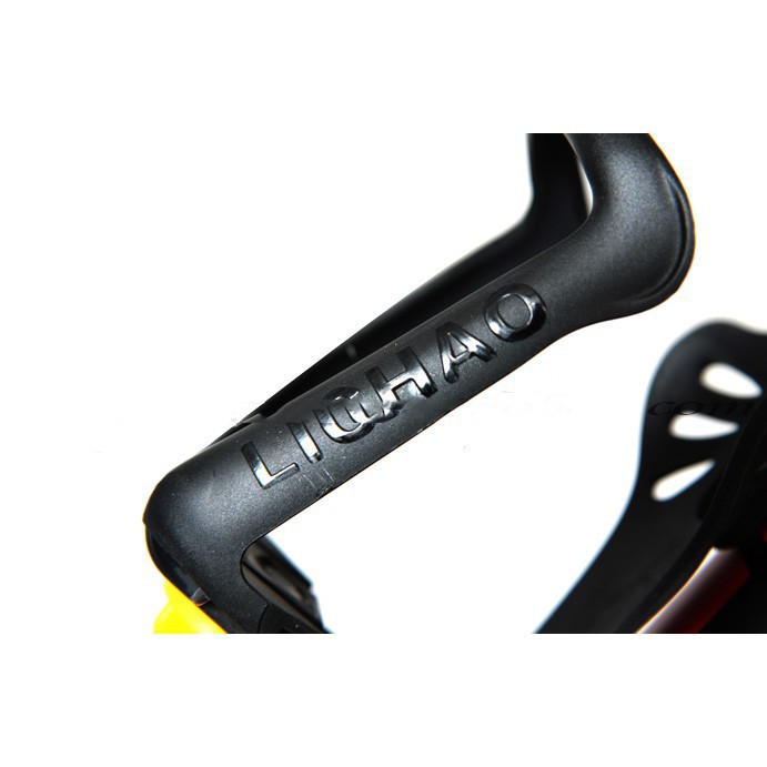 Khung nhựa kẹp  bình nước trên xe đạp (màu đen)