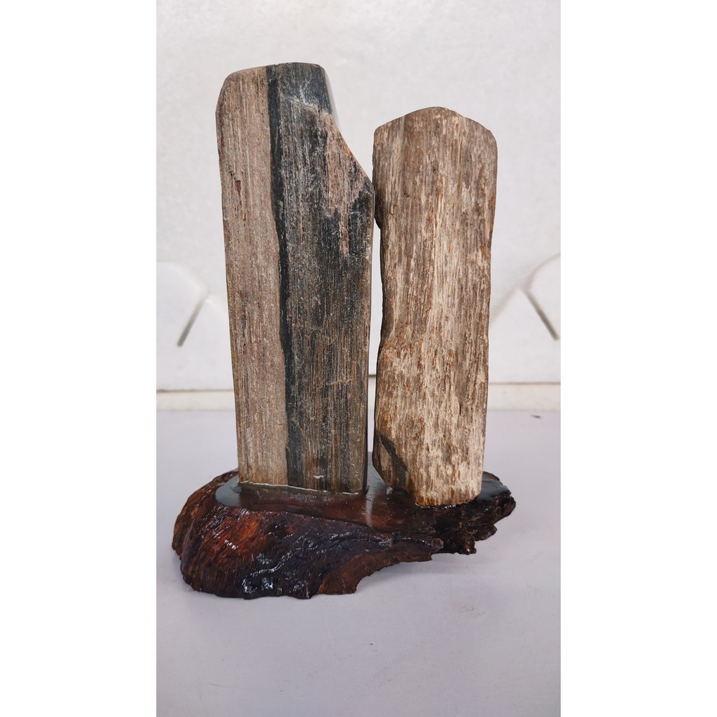Thư Pháp trên Gỗ Hóa Thạch 100% tự nhiên-Giá gốc tại xưởng-KL: 1.1kg -Cao: 20cm -Rộng: 15cm