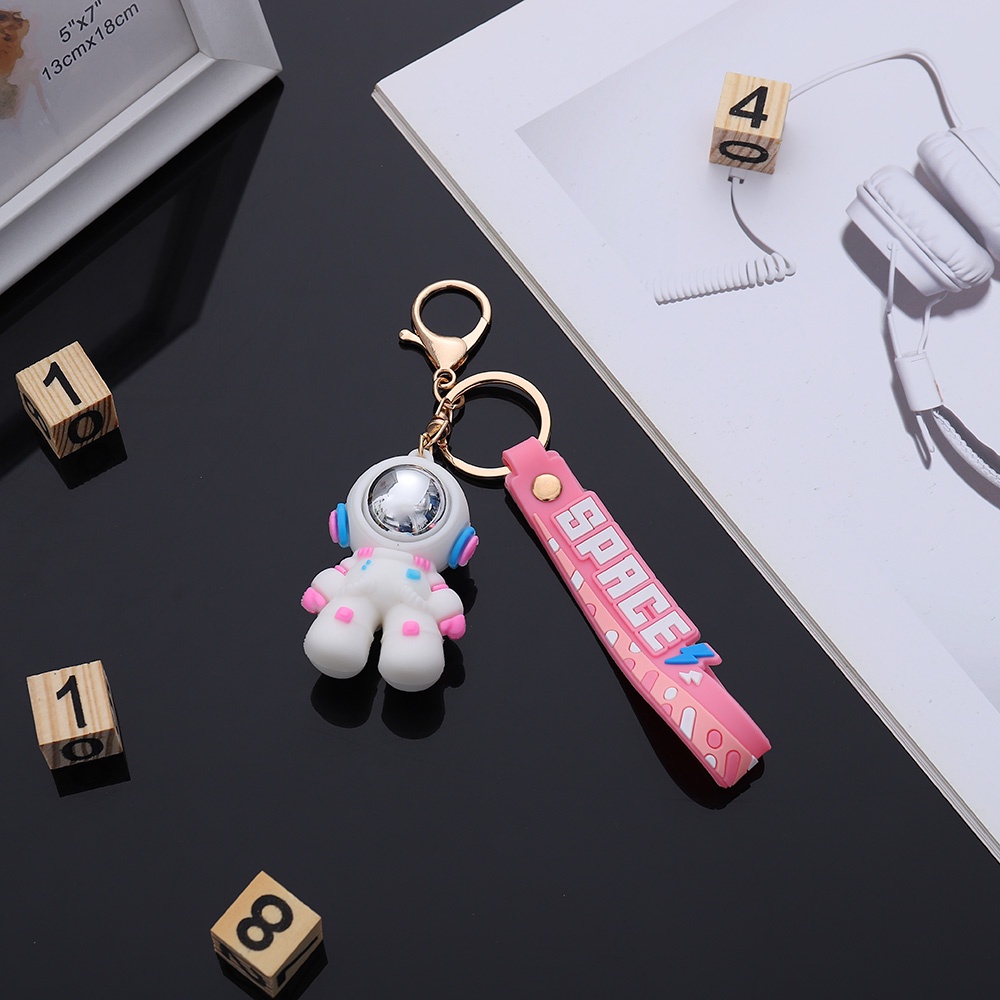 Móc Khóa Hình Phi Hành Gia Hoạt Hình Dễ Thương