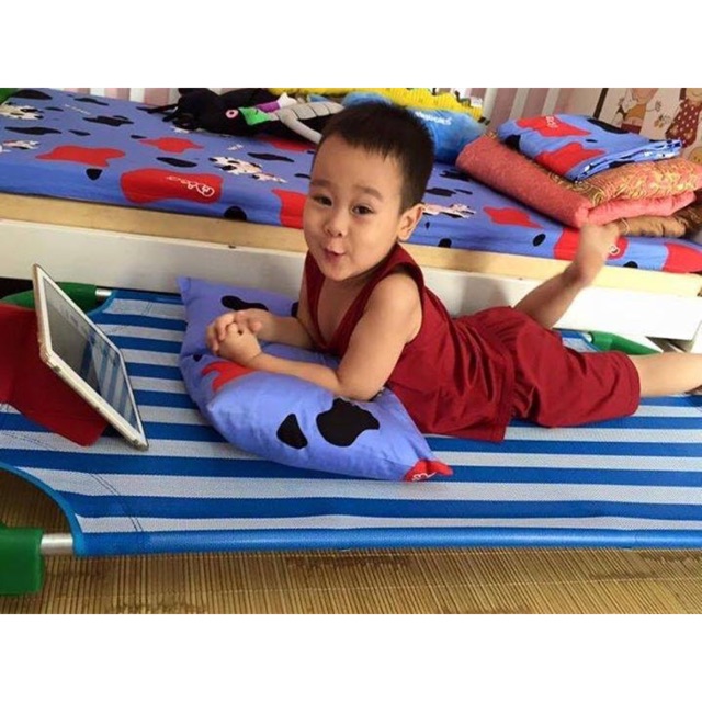 Giường lưới cho bé