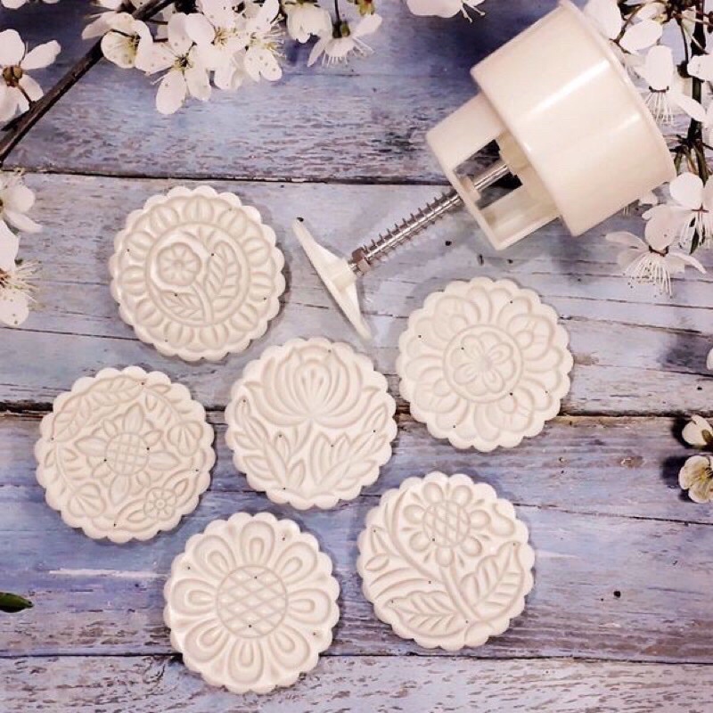 Set khuôn làm bánh trung thu lò xo gồm 6 mặt khuôn